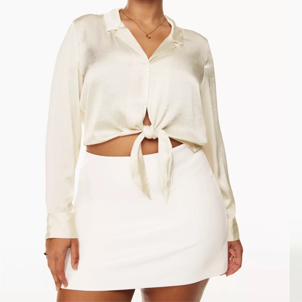 Aritzia Wilfred New Ivory Cropped Long Sleeve Blouse - Size M